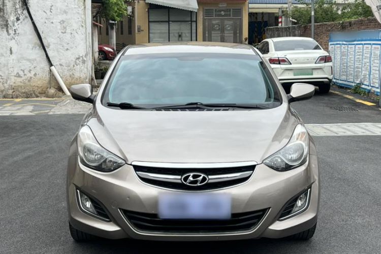 Used Hyundai Elantra (5th Generation / Langdong) 2015 1.6L Automatic Fashion Model Exterior 1