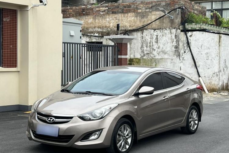 Used Hyundai Elantra (5th Generation / Langdong) 2015 1.6L Automatic Fashion Model Exterior 5