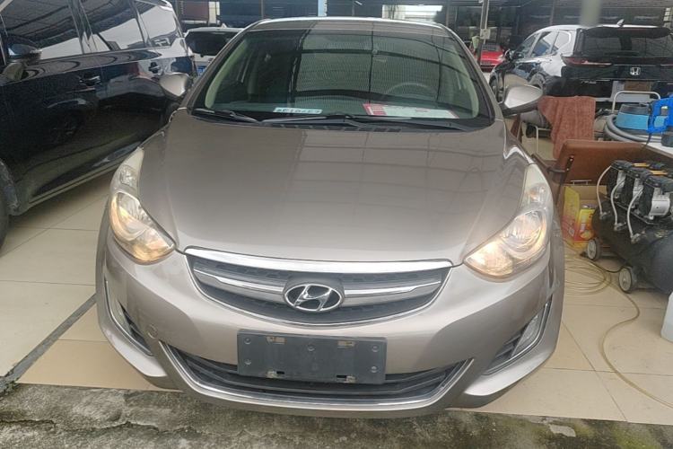 Used Hyundai Elantra (5th Generation / Langdong) 2015 1.6L Automatic Fashion Model Front