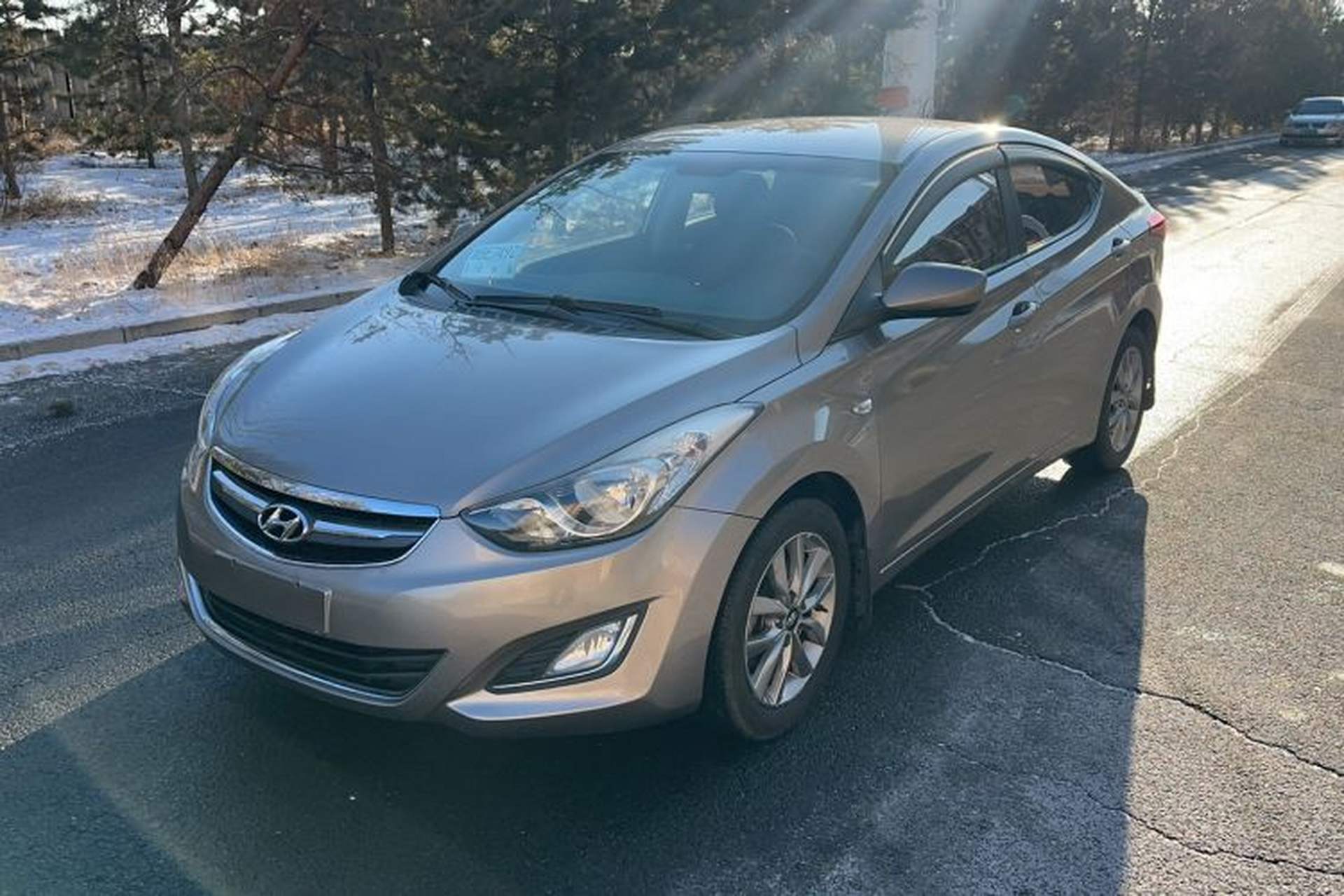 Used Hyundai Elantra (5th Generation / Langdong) 2015 1.6L Manual Fashion Edition Front Left 45 Deg