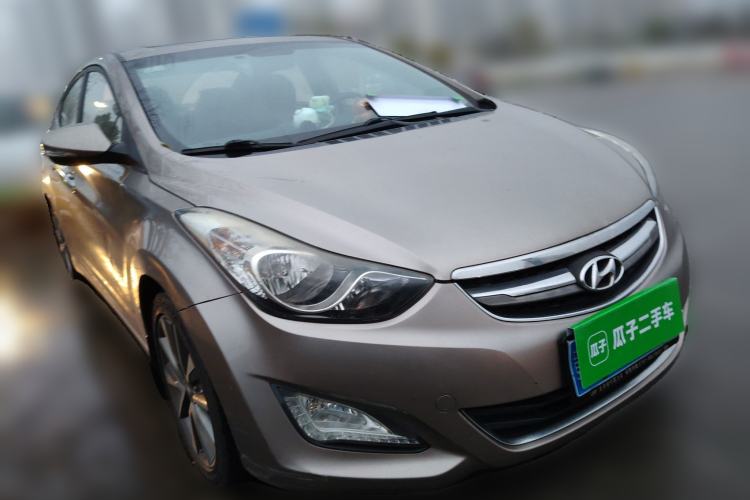 Used Hyundai Elantra (5th Generation / Langdong) 2015 1.6L Automatic Leading Model Front Right 45 Deg
