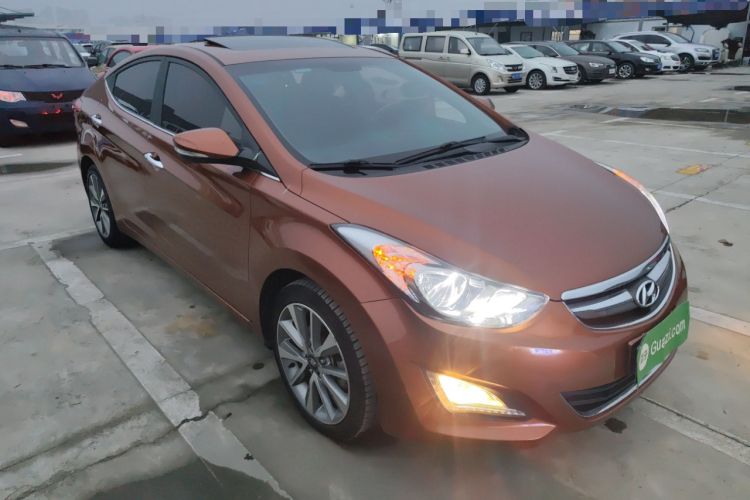 Used Hyundai Elantra (5th Generation / Langdong) 2015 1.6L Automatic Leading Model Front Right 45 Deg
