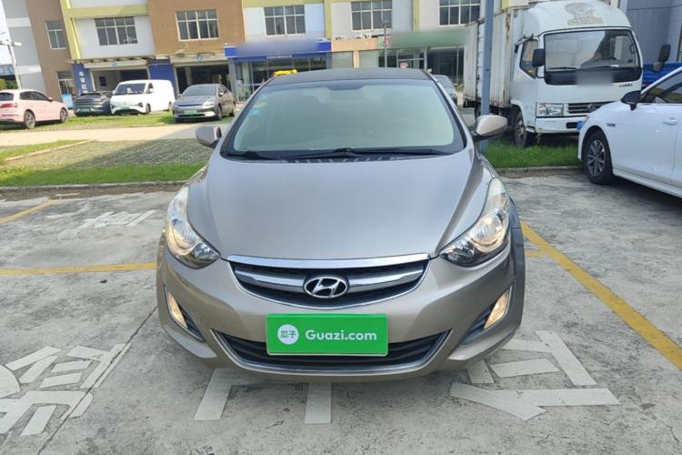 Used Hyundai Elantra (5th Generation / Langdong) 2015 1.6L Automatic Fashion Model Front