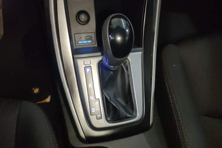 Used Hyundai Elantra (5th Generation / Langdong) 2015 1.6L Automatic Fashion Model Gear Lever