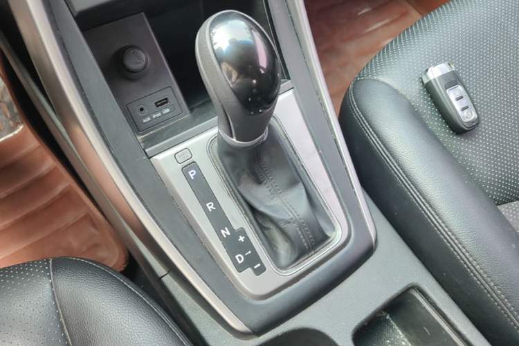 Used Hyundai Elantra (5th Generation / Langdong) 2015 1.6L Automatic Fashion Model Gear Lever
