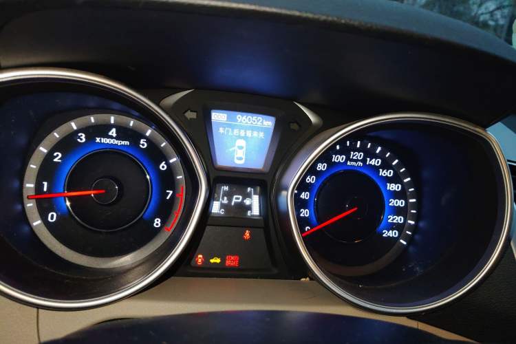 Used Hyundai Elantra (5th Generation / Langdong) 2015 1.6L Automatic Leading Model Instrument Cluster