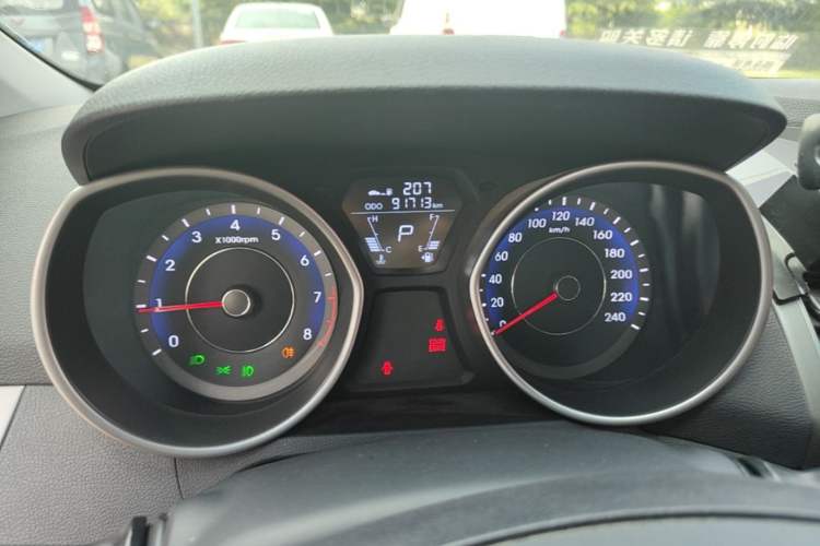 Used Hyundai Elantra (5th Generation / Langdong) 2015 1.6L Automatic Fashion Model Instrument Cluster