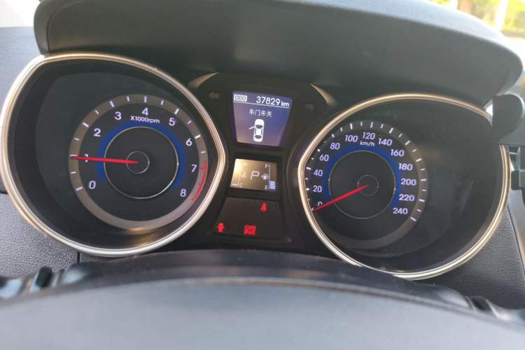 Used Hyundai Elantra (5th Generation / Langdong) 2015 1.6L Automatic Leading Model Instrument Cluster