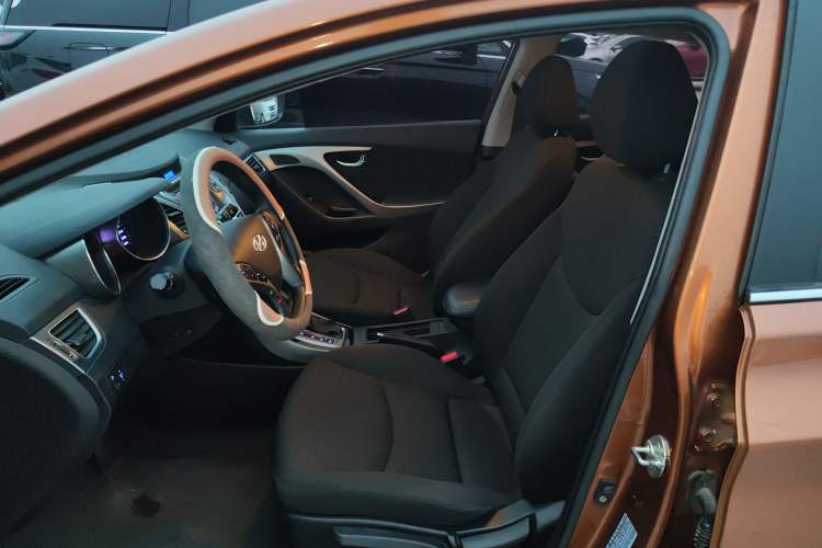 Used Hyundai Elantra (5th Generation / Langdong) 2015 1.6L Automatic Leading Model Left Front Seat