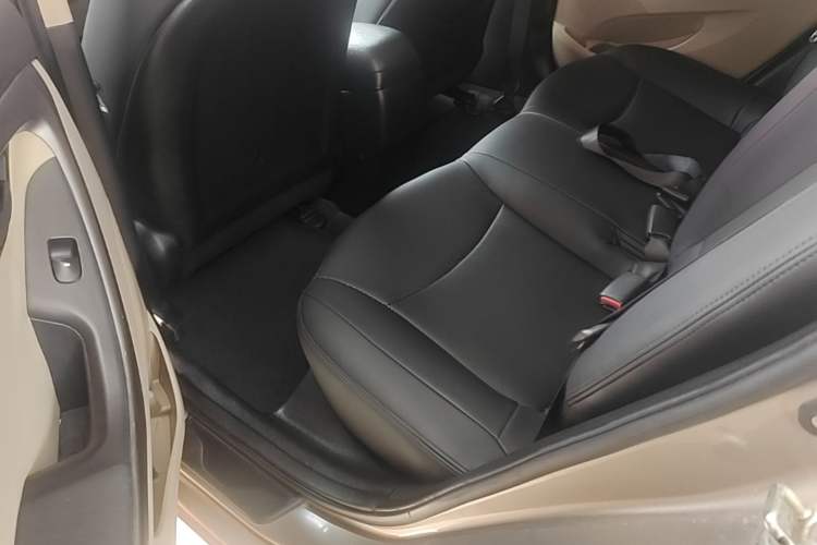 Used Hyundai Elantra (5th Generation / Langdong) 2015 1.6L Automatic Fashion Model Left Rear Seat