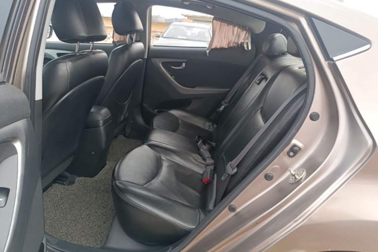Used Hyundai Elantra (5th Generation / Langdong) 2015 1.6L Automatic Leading Model Left Rear Seat