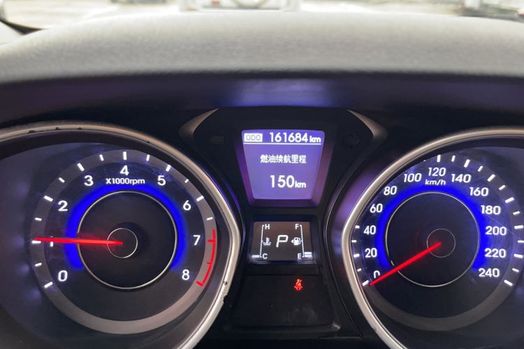Used Hyundai Elantra (5th Generation / Langdong) 2015 1.6L Automatic Leading Model Odometer Close Up
