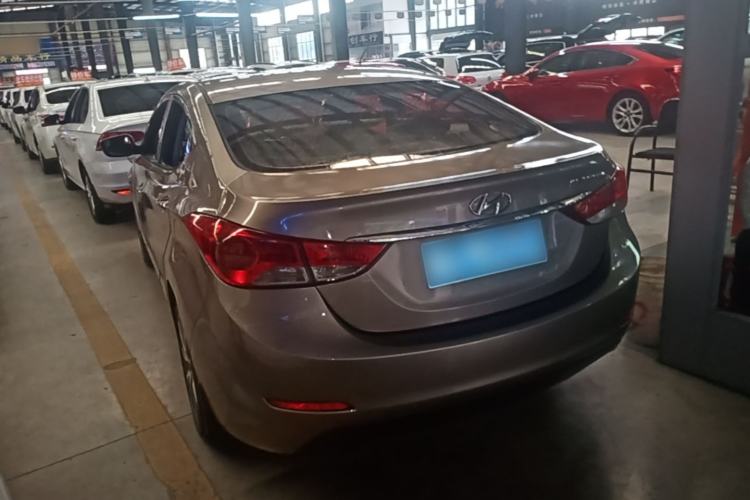 Used Hyundai Elantra (5th Generation / Langdong) 2015 1.6L Automatic Leading Model Rear Left 45 Deg