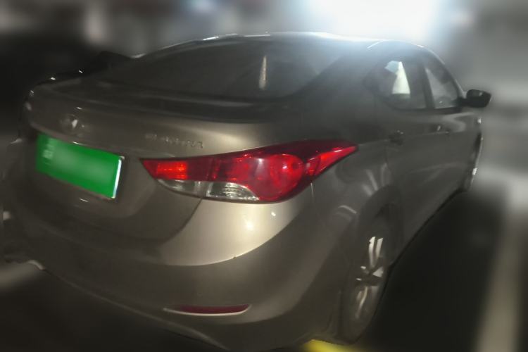 Used Hyundai Elantra (5th Generation / Langdong) 2015 1.6L Automatic Fashion Model Rear Right 45 Deg