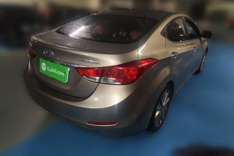 Used Hyundai Elantra (5th Generation / Langdong) 2015 1.6L Automatic Luxury Model Rear Right 45 Deg