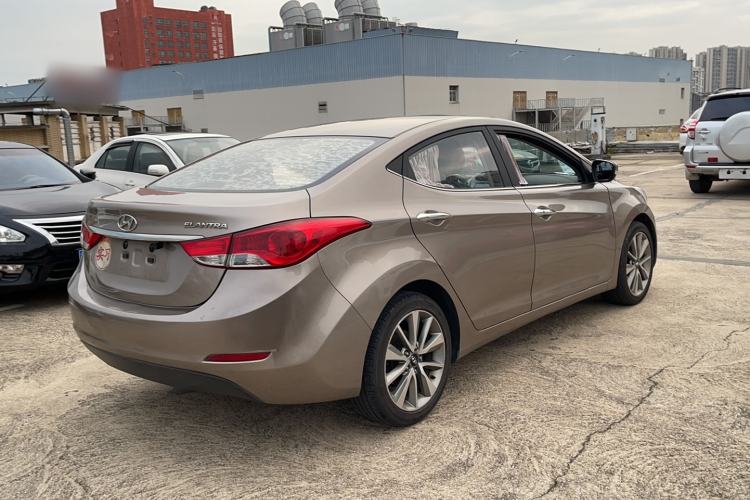 Used Hyundai Elantra (5th Generation / Langdong) 2015 1.6L Automatic Leading Model Rear Right 45 Deg
