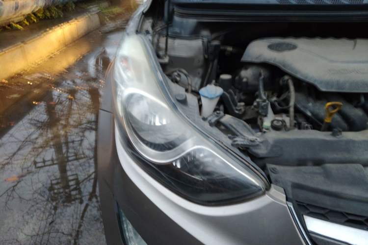 Used Hyundai Elantra (5th Generation / Langdong) 2015 1.6L Automatic Leading Model Right Front Headlight