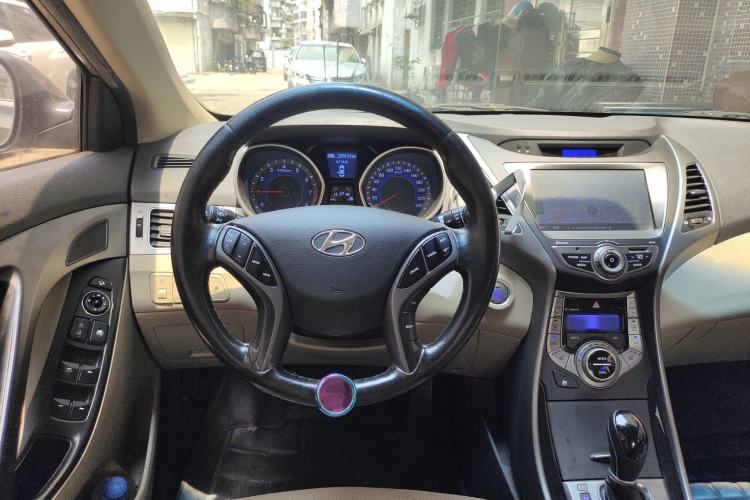 Used Hyundai Elantra (5th Generation / Langdong) 2015 1.6L Automatic Luxury Model Steering Wheel