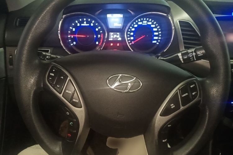 Used Hyundai Elantra (5th Generation / Langdong) 2015 1.6L Automatic Leading Model Steering Wheel