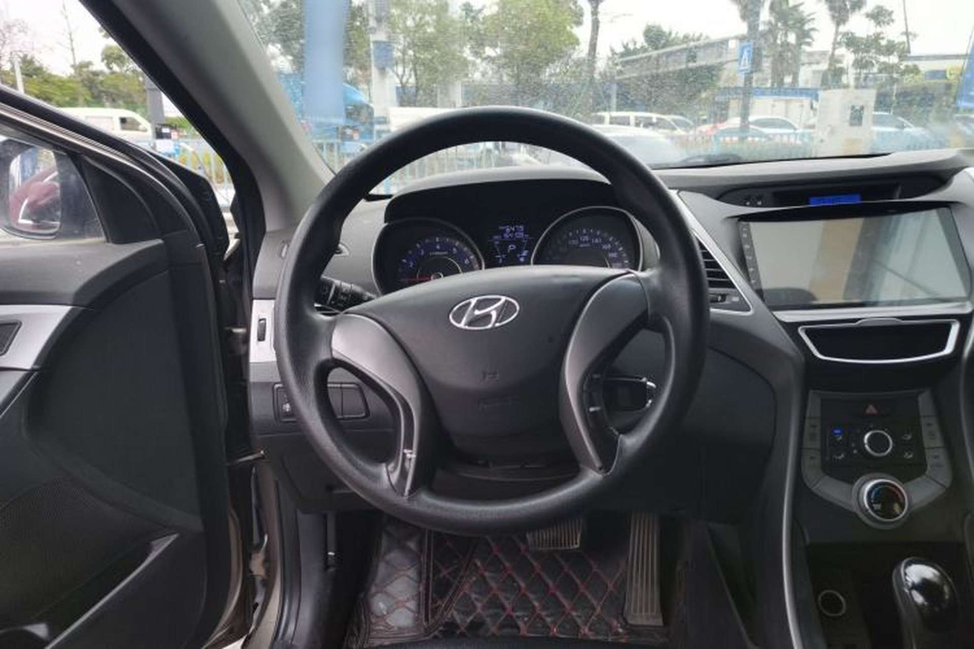 Used Hyundai Elantra (5th Generation / Langdong) 2015 1.6L Automatic Fashion Model Steering Wheel