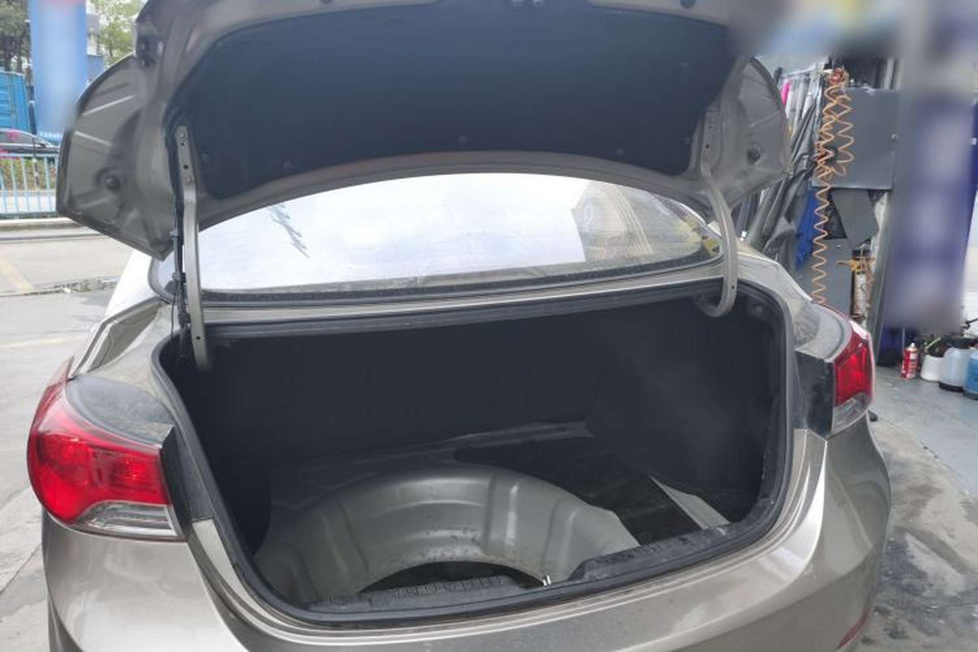 Used Hyundai Elantra (5th Generation / Langdong) 2015 1.6L Automatic Fashion Model Trunk