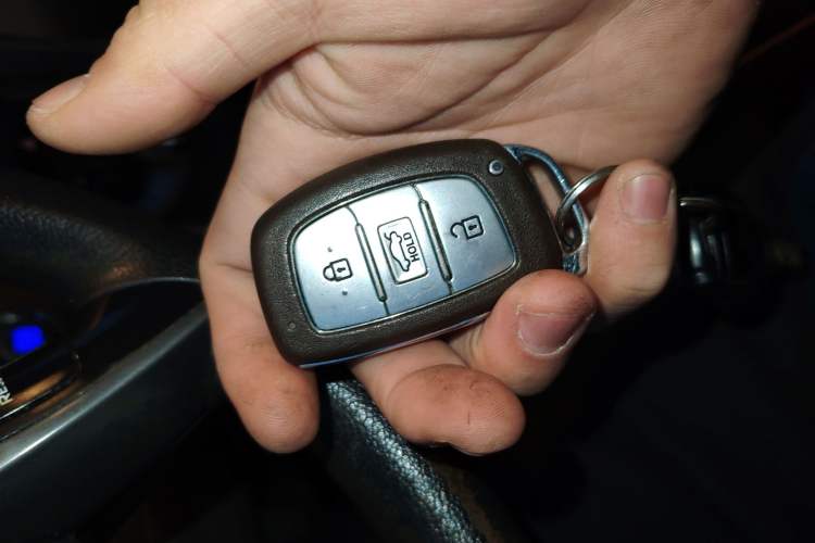 Used Hyundai Elantra (5th Generation / Langdong) 2015 1.6L Automatic Leading Model Vehicle Key