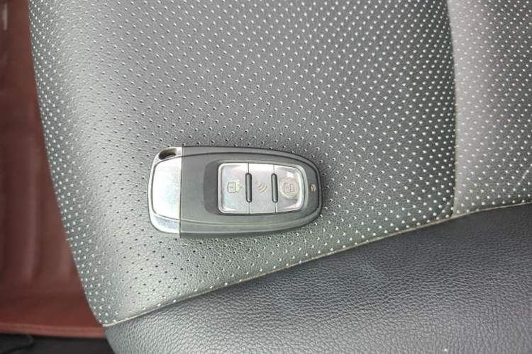 Used Hyundai Elantra (5th Generation / Langdong) 2015 1.6L Automatic Fashion Model Vehicle Key