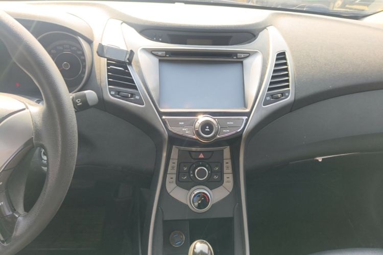 Used Hyundai Elantra (5th Generation / Langdong) 2015 1.6L Automatic Fashion Model Audio And AC Panel
