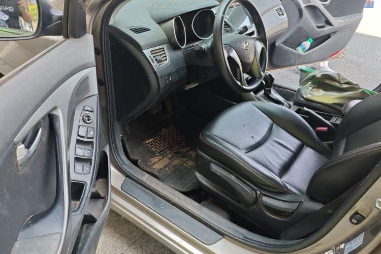 Used Hyundai Elantra (5th Generation / Langdong) 2015 1.6L Automatic Leading Model Driver Seat