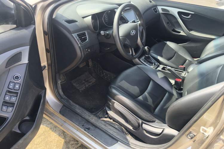 Used Hyundai Elantra (5th Generation / Langdong) 2015 1.6L Automatic Fashion Model Driver Seat