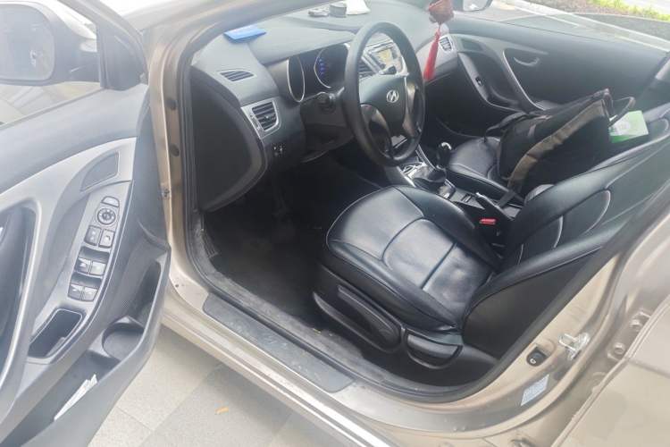 Used Hyundai Elantra (5th Generation / Langdong) 2015 1.6L Manual Leading Model Driver Seat