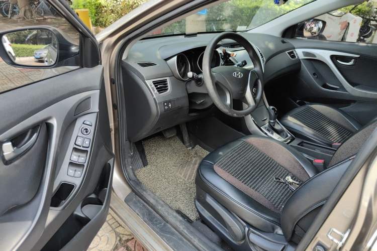 Used Hyundai Elantra (5th Generation / Langdong) 2015 1.6L Automatic Leading Model Driver Seat