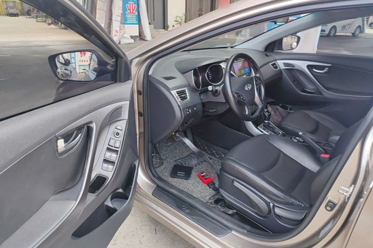 Used Hyundai Elantra (5th Generation / Langdong) 2015 1.6L Automatic Luxury Model Driver Seat