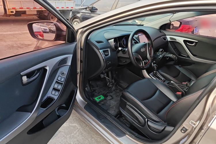 Used Hyundai Elantra (5th Generation / Langdong) 2015 1.6L Automatic Fashion Model Driver Seat