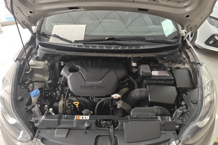 Used Hyundai Elantra (5th Generation / Langdong) 2015 1.6L Automatic Leading Model Engine Bay