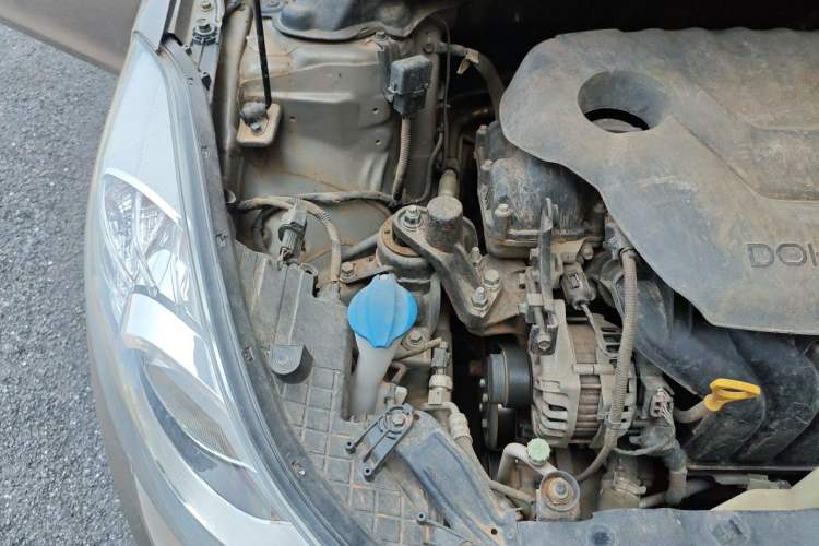 Used Hyundai Elantra (5th Generation / Langdong) 2015 1.6L Automatic Leading Model Engine Bay Right