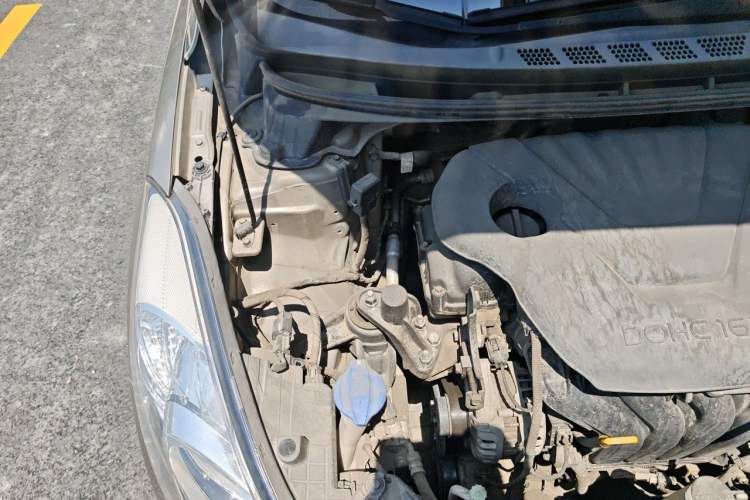 Used Hyundai Elantra (5th Generation / Langdong) 2015 1.6L Manual Leading Model Engine Bay Right