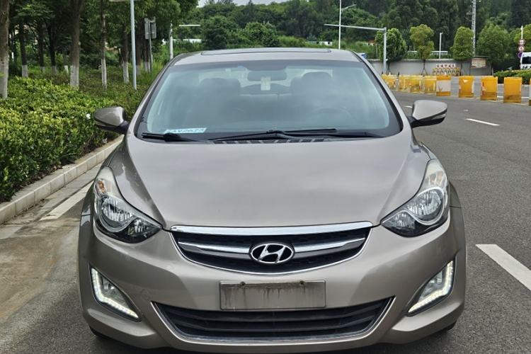 Used Hyundai Elantra (5th Generation / Langdong) 2015 1.6L Manual Leading Model Exterior 1