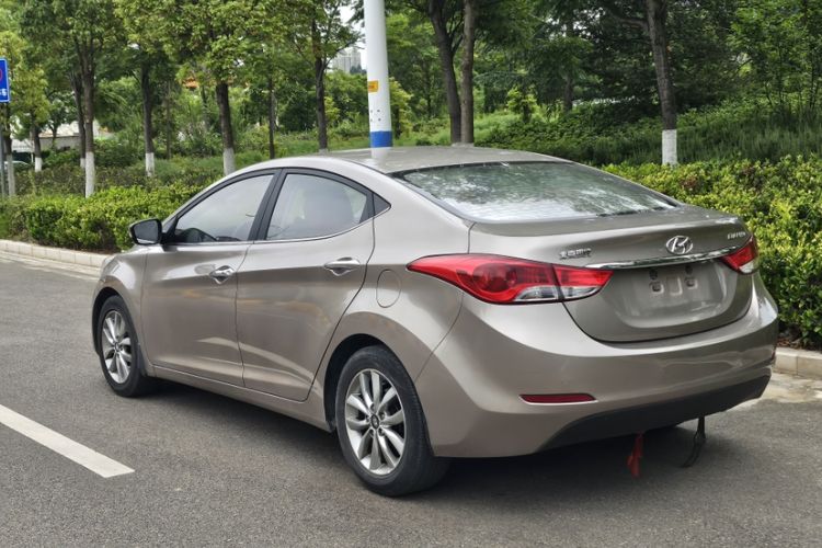 Used Hyundai Elantra (5th Generation / Langdong) 2015 1.6L Manual Leading Model Exterior 4