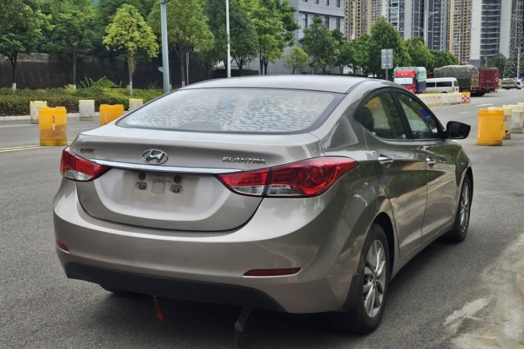 Used Hyundai Elantra (5th Generation / Langdong) 2015 1.6L Manual Leading Model Exterior 6