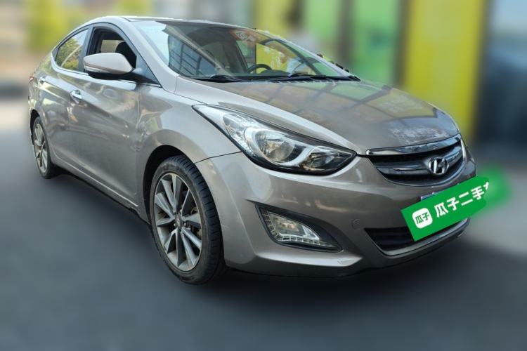 Used Hyundai Elantra (5th Generation / Langdong) 2015 1.6L Automatic Leading Model Front Right 45 Deg