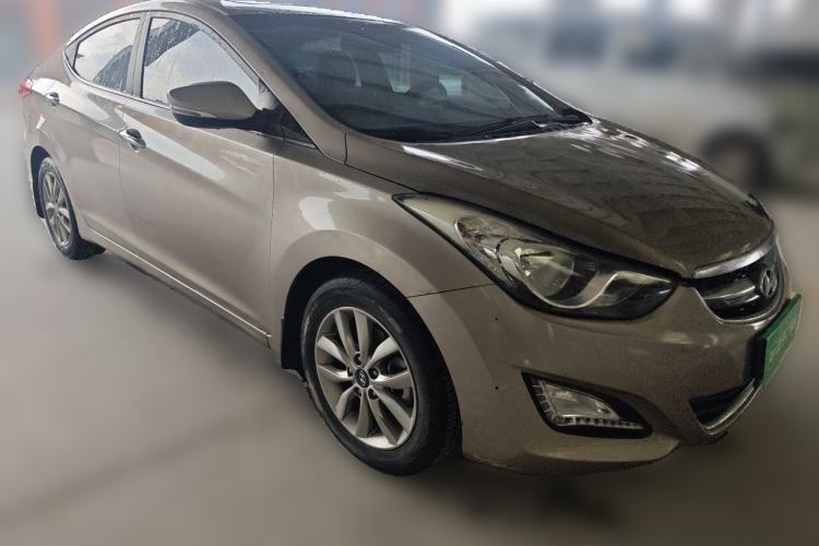 Used Hyundai Elantra (5th Generation / Langdong) 2015 1.6L Manual Leading Model Front Right 45 Deg