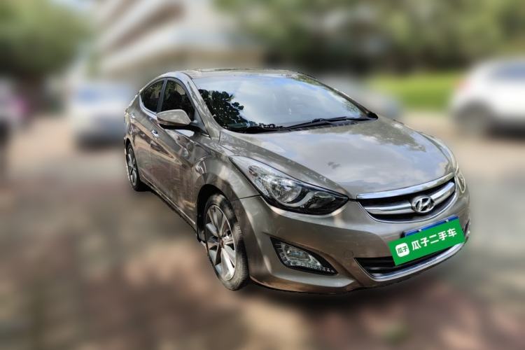 Used Hyundai Elantra (5th Generation / Langdong) 2015 1.6L Automatic Leading Model Front Right 45 Deg