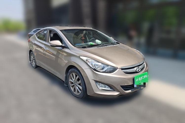 Used Hyundai Elantra (5th Generation / Langdong) 2015 1.6L Manual Leading Model Front Right 45 Deg