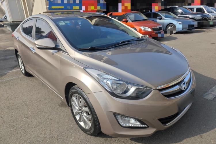Used Hyundai Elantra (5th Generation / Langdong) 2015 1.6L Manual Leading Model Front Right 45 Deg