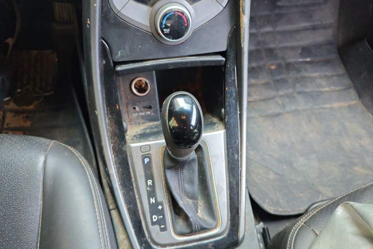 Used Hyundai Elantra (5th Generation / Langdong) 2015 1.6L Automatic Leading Model Gear Lever