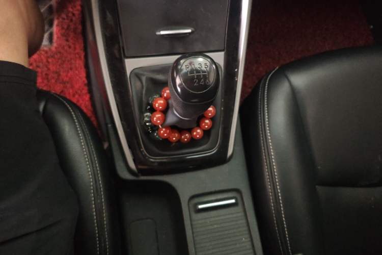 Used Hyundai Elantra (5th Generation / Langdong) 2015 1.6L Manual Leading Model Gear Lever