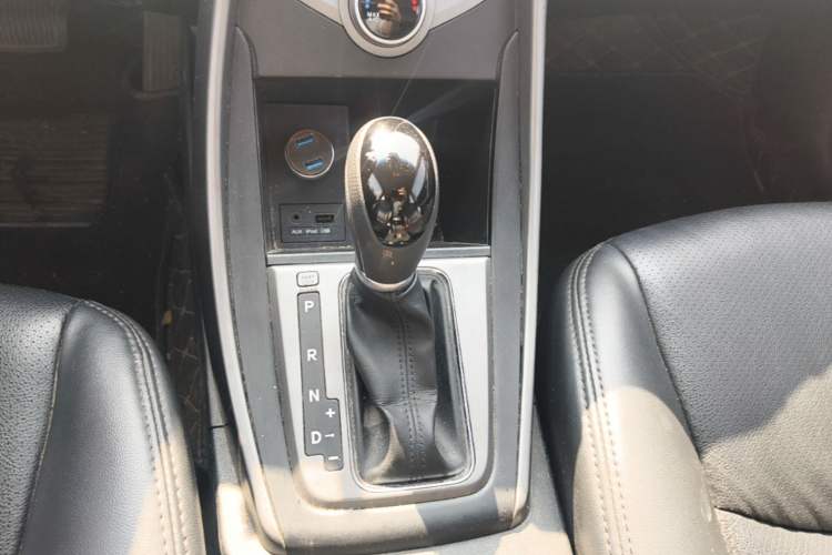 Used Hyundai Elantra (5th Generation / Langdong) 2015 1.6L Automatic Fashion Model Gear Lever