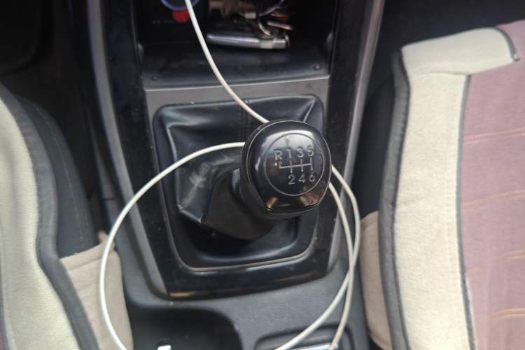 Used Hyundai Elantra (5th Generation / Langdong) 2015 1.6L Manual Leading Model Gear Lever