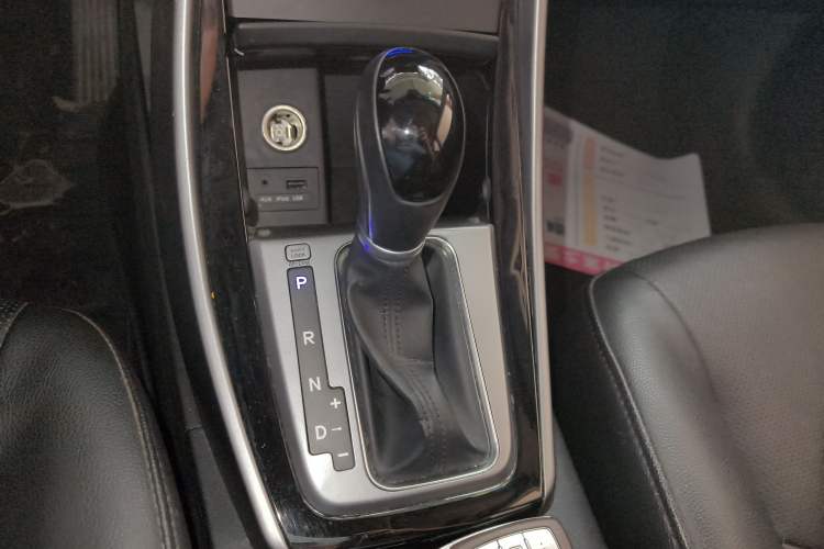 Used Hyundai Elantra (5th Generation / Langdong) 2015 1.6L Automatic Luxury Model Gear Lever